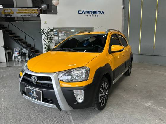 TOYOTA ETIOS 1.5 XLS 16V FLEX 4P MANUAL
